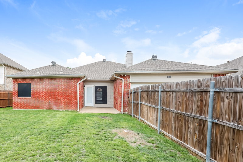 2,970/Mo, 1330 Bogard Ln Lewisville, TX 75077 Rear View 2