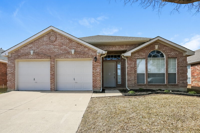 2,380/Mo, 6212 Bowin Dr Fort Worth, TX 76132 External View