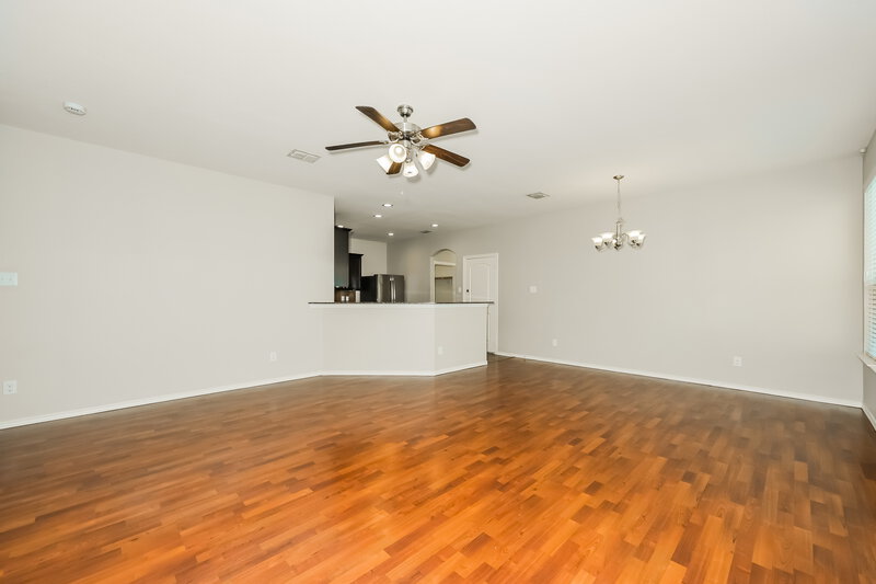 2,100/Mo, 10965 Colonial Heights Ln Fort Worth, TX 76179 Living Room View 2