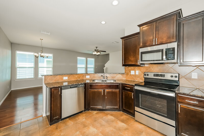 2,100/Mo, 10965 Colonial Heights Ln Fort Worth, TX 76179 Kitchen View 2