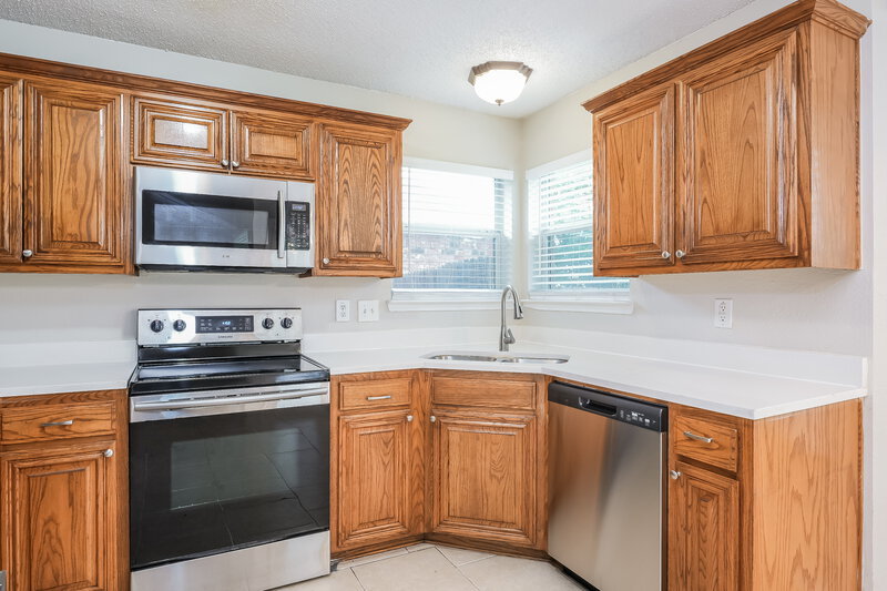 2,250/Mo, 7110 Myna Dr Arlington, TX 76002 Kitchen View