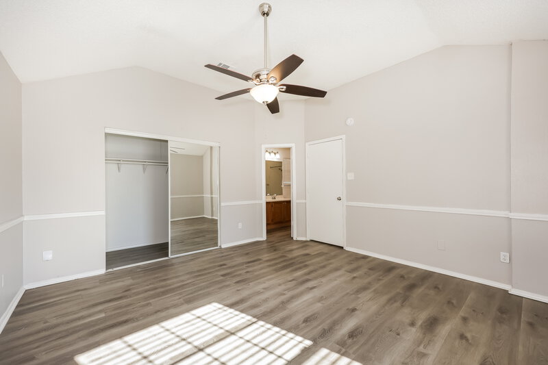 1,870/Mo, 829 Wyndham Pl Arlington, TX 76017 Main Bedroom View 2