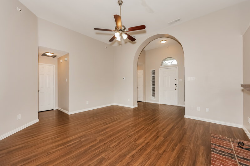 2,105/Mo, 2613 Clovermeadow Dr Fort Worth, TX 76123 Living Room View