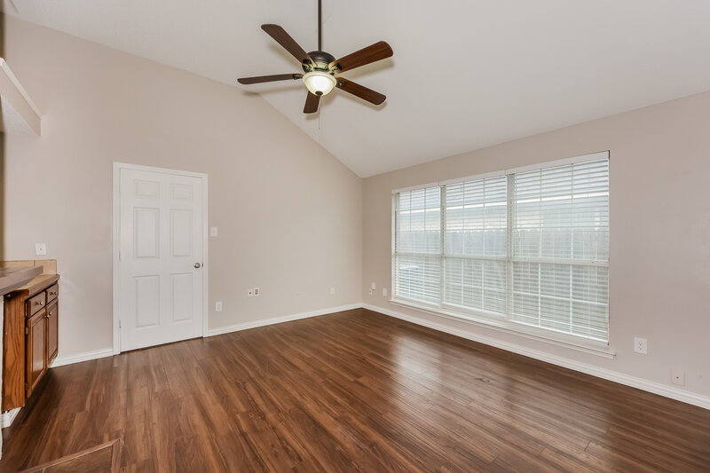 2,105/Mo, 2613 Clovermeadow Dr Fort Worth, TX 76123 Family Room View