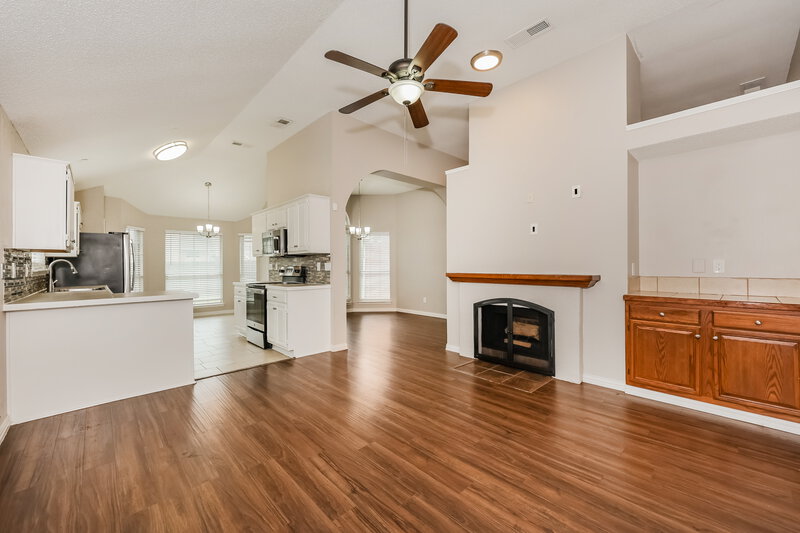 2,105/Mo, 2613 Clovermeadow Dr Fort Worth, TX 76123 Family Room View 2