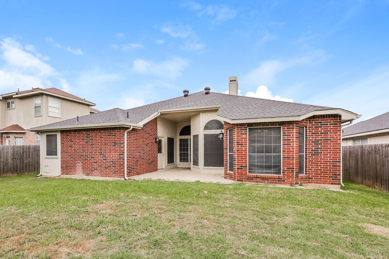 2,105/Mo, 2613 Clovermeadow Dr Fort Worth, TX 76123 Rear View