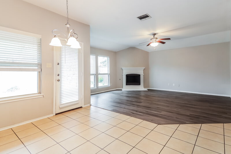 2,230/Mo, 1108 Lubbock Ln Melissa, TX 75454 Dining Room View