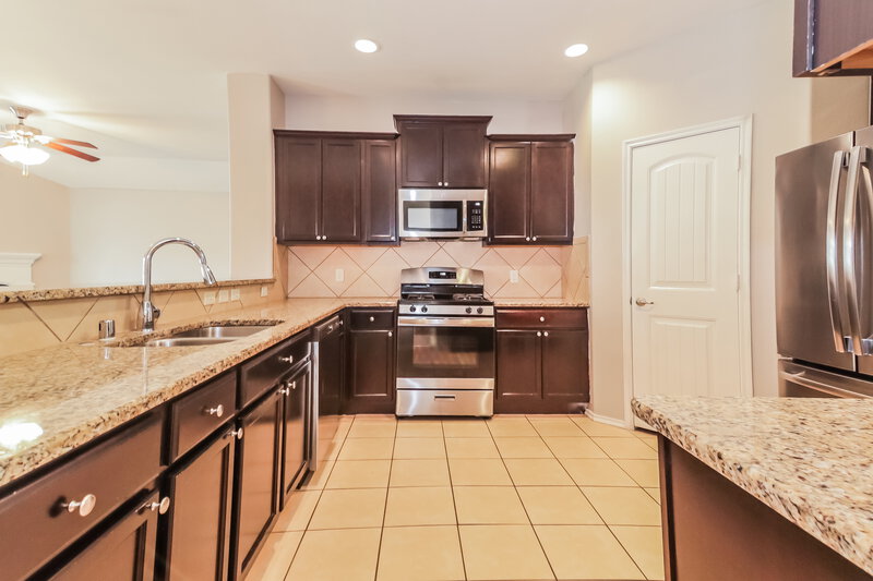 2,230/Mo, 1108 Lubbock Ln Melissa, TX 75454 Kitchen View
