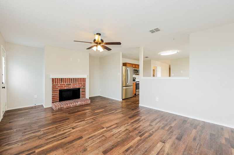1,925/Mo, 3845 German Pointer Way Fort Worth, TX 76123 Living Room View 2