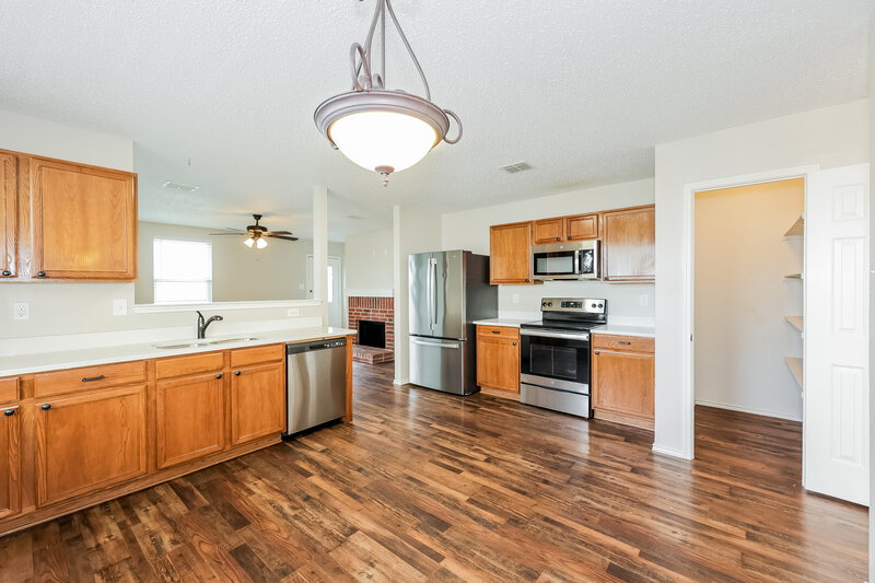 1,925/Mo, 3845 German Pointer Way Fort Worth, TX 76123 Kitchen View