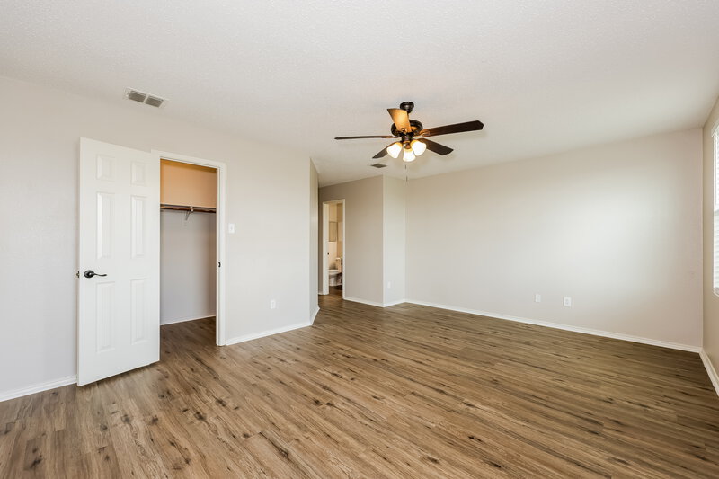 1,925/Mo, 3845 German Pointer Way Fort Worth, TX 76123 Main Bedroom View