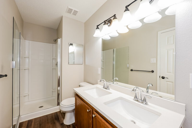 1,925/Mo, 3845 German Pointer Way Fort Worth, TX 76123 Main Bathroom View