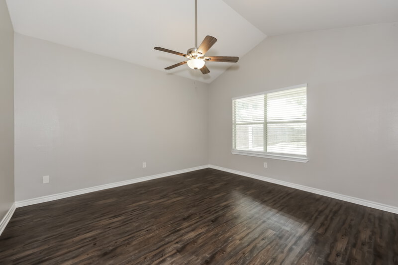 1,740/Mo, 1812 Alanbrooke Dr Fort Worth, TX 76140 Main Bedroom View