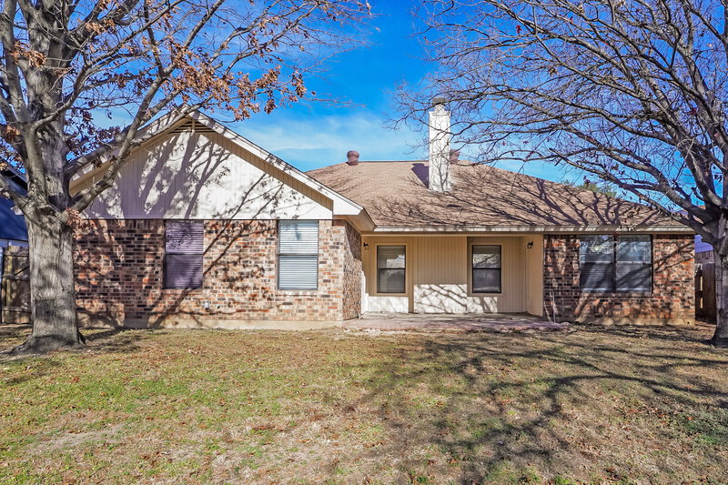 1,680/Mo, 8137 Camelot Rd Fort Worth, TX 76134 Rear View