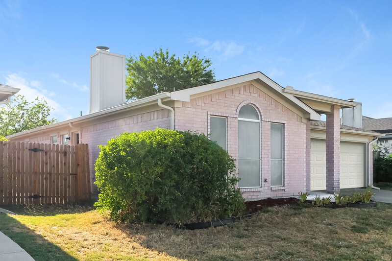 2,130/Mo, 5907 King William Dr Arlington, TX 76018 Misc View