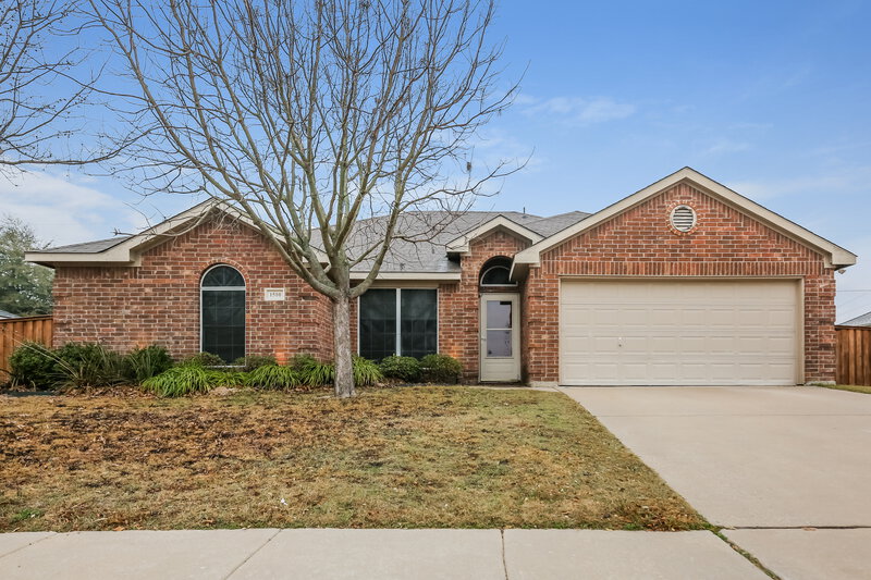3,230/Mo, 1510 S 3rd St Midlothian, TX 76065 External View