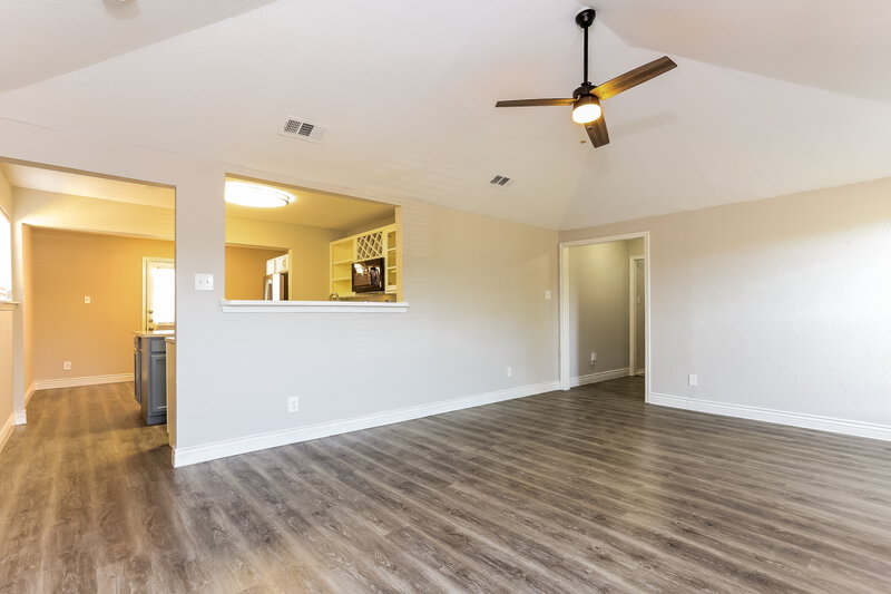 2,375/Mo, 960 Brookside Dr Cedar Hill, TX 75104 Dining Room View