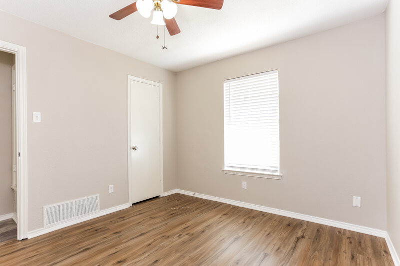 2,375/Mo, 960 Brookside Dr Cedar Hill, TX 75104 Bedroom View 3