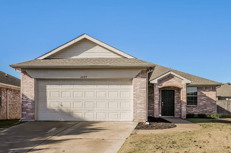 2,105/Mo, 6409 Baywater Ct Fort Worth, TX 76179 External View