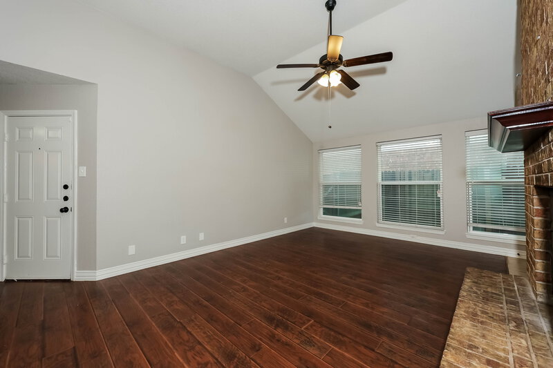 2,165/Mo, 8705 Elbe Trail Fort Worth, TX 76118 Living Room View