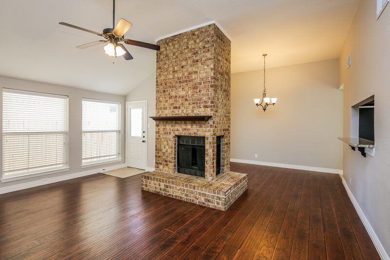 2,225/Mo, 8705 Elbe Trail Fort Worth, TX 76118 Living Room View 2