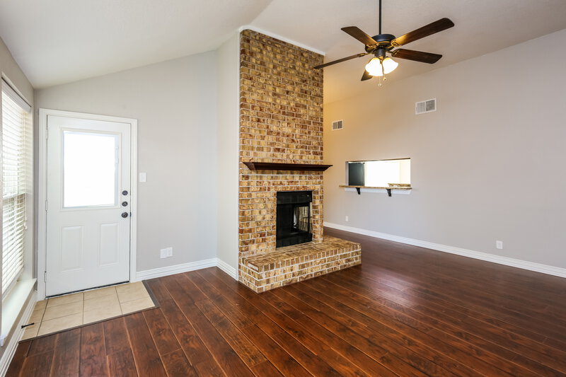 2,225/Mo, 8705 Elbe Trail Fort Worth, TX 76118 Living Room View 3