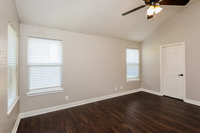 2,225/Mo, 8705 Elbe Trail Fort Worth, TX 76118 Main Bedroom View 2