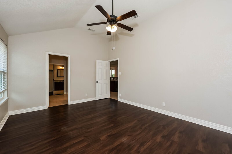 2,165/Mo, 8705 Elbe Trail Fort Worth, TX 76118 Main Bedroom View 2