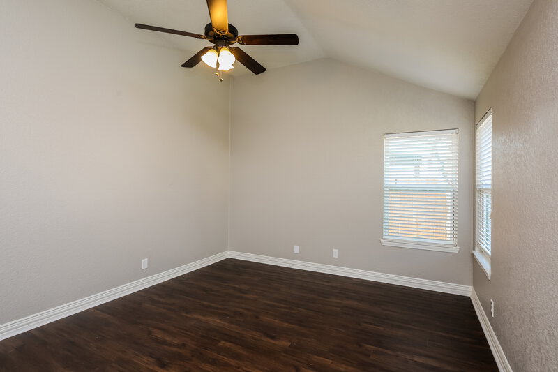 2,225/Mo, 8705 Elbe Trail Fort Worth, TX 76118 Main Bedroom View 4
