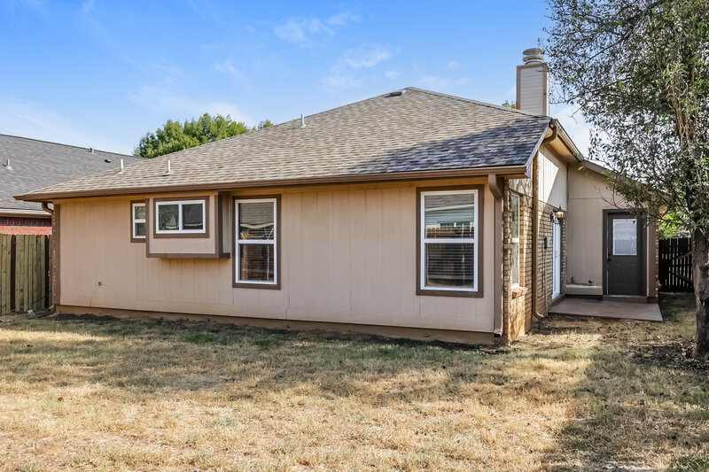 2,165/Mo, 8705 Elbe Trail Fort Worth, TX 76118 Rear View