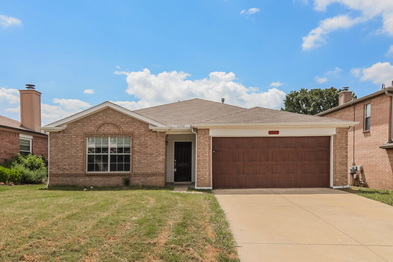 2,050/Mo, 3317 Bentgate Ct Denton, TX 76210 External View