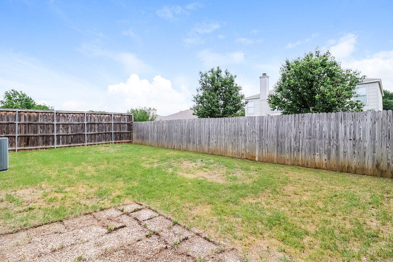 2,030/Mo, 3317 Bentgate Ct Denton, TX 76210 Backyard View