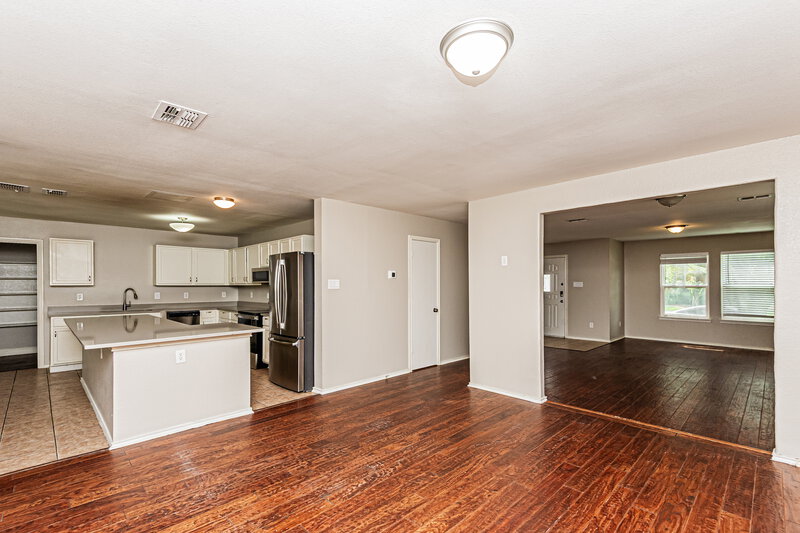 2,165/Mo, 4129 Fossile Butte Dr Fort Worth, TX 76244 Living Room View 2