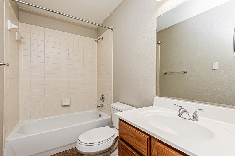 2,165/Mo, 4129 Fossile Butte Dr Fort Worth, TX 76244 Bathroom View