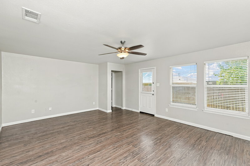 2,470/Mo, 8820 Elk Creek Ln Fort Worth, TX 76123 Family Room View