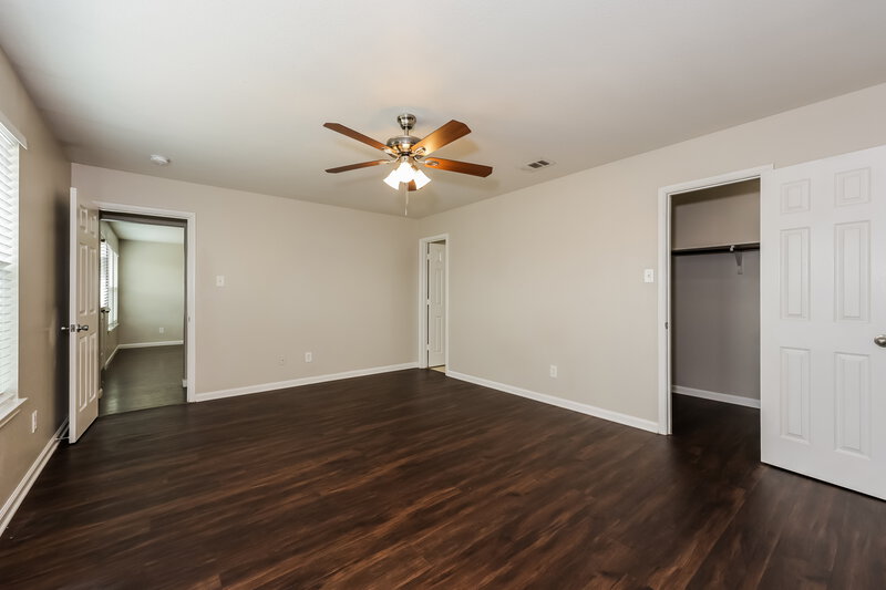 2,530/Mo, 8820 Elk Creek Ln Fort Worth, TX 76123 Main Bedroom View