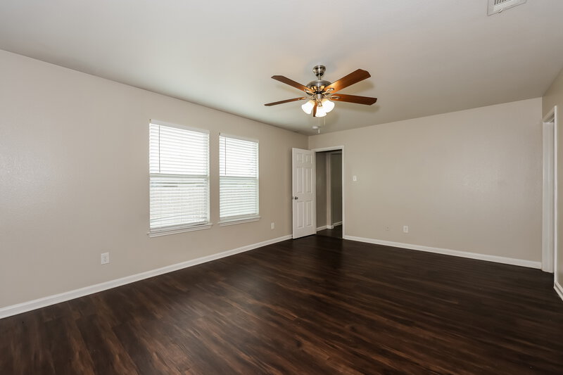 2,530/Mo, 8820 Elk Creek Ln Fort Worth, TX 76123 Main Bedroom View 2
