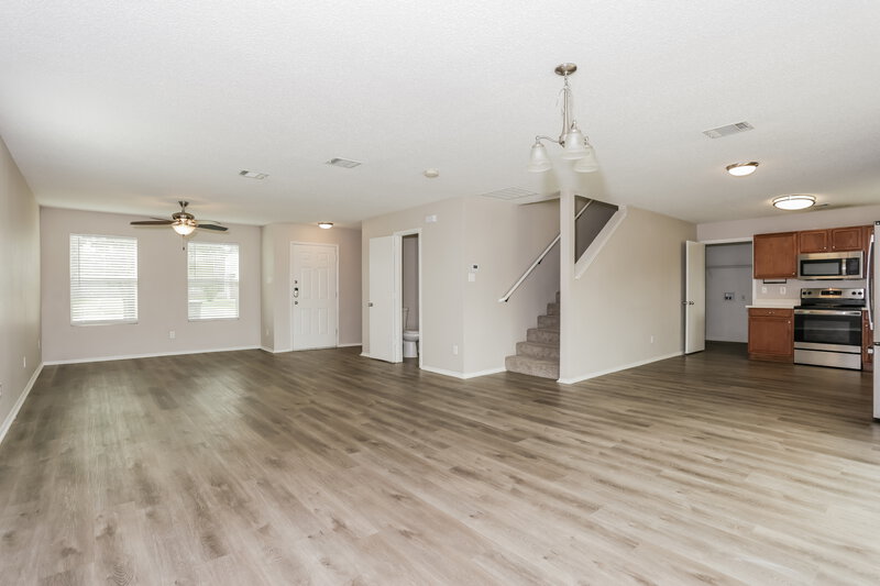 2,200/Mo, 907 Blue Sky Dr Arlington, TX 76002 Dining Room View