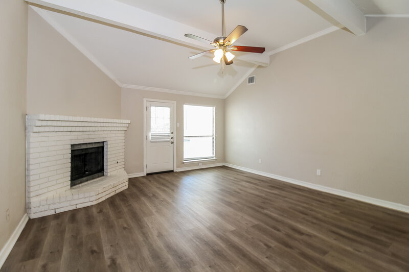 2,725/Mo, 600 Aldenwood St Allen, TX 75002 Living Room View