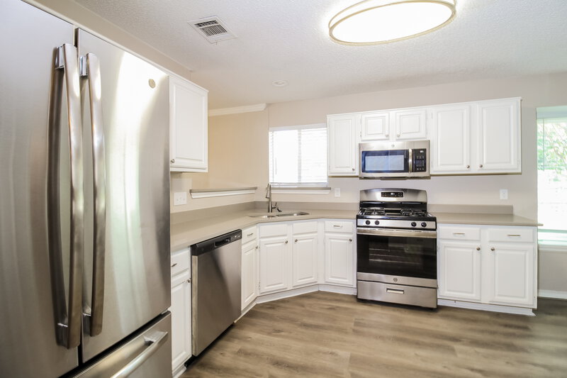 2,725/Mo, 600 Aldenwood St Allen, TX 75002 Kitchen View