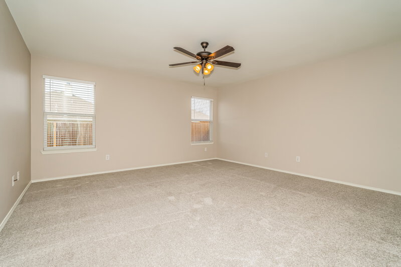 2,380/Mo, 1909 Nightingale Dr Aubrey, TX 76227 Main Bedroom View