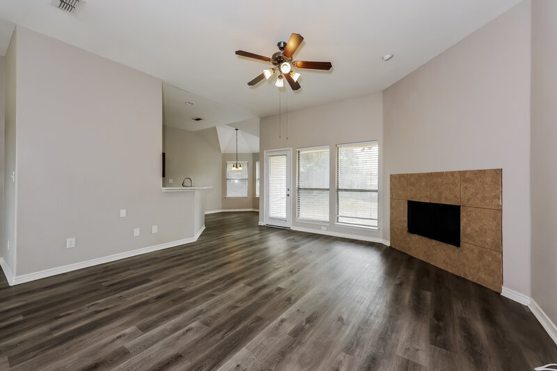 2,215/Mo, 317 Dupont Cir Fort Worth, TX 76134 Misc View 2