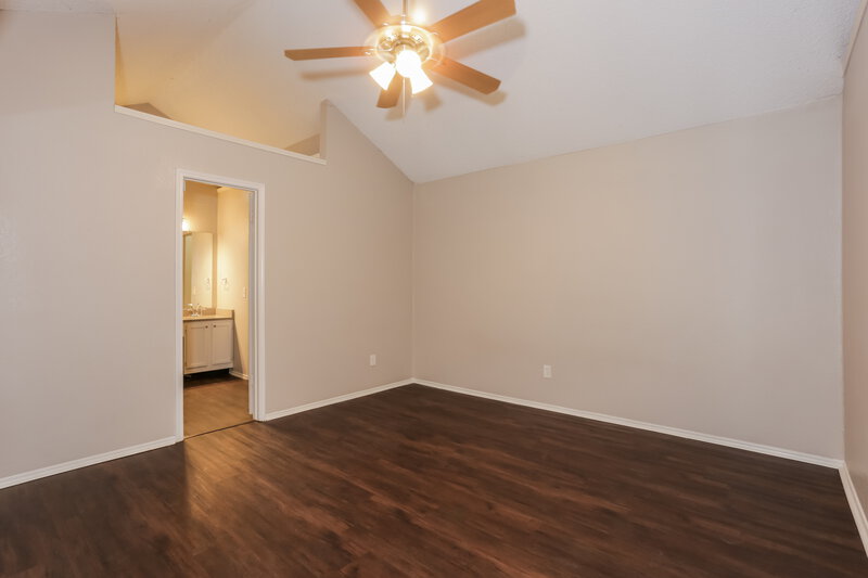 1,860/Mo, 5704 Stone Meadow Ln Fort Worth, TX 76179 Main Bedroom View
