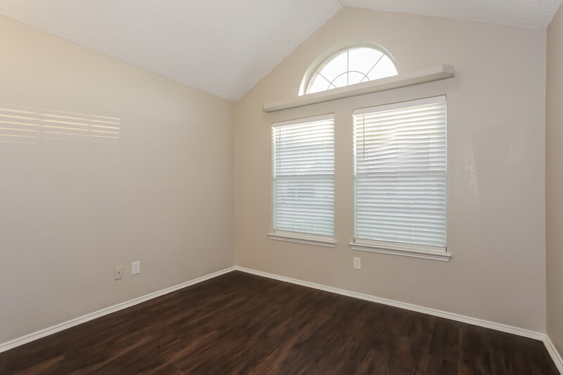 1,860/Mo, 5704 Stone Meadow Ln Fort Worth, TX 76179 Bedroom View 2