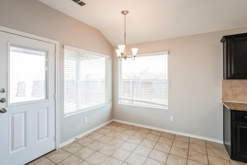 2,210/Mo, 1100 Colchester Ct Fort Worth, TX 76134 Dining Room View