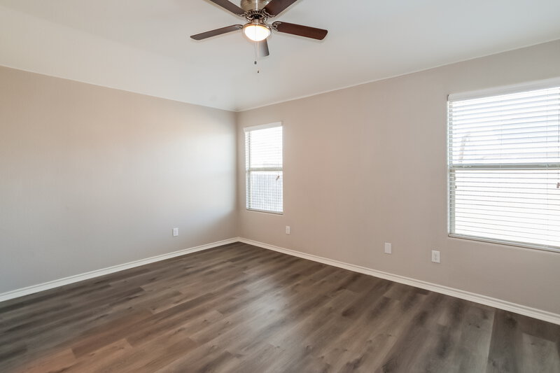 2,210/Mo, 1100 Colchester Ct Fort Worth, TX 76134 Main Bedroom View