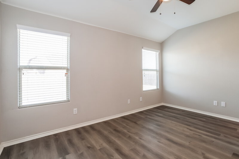 2,210/Mo, 1100 Colchester Ct Fort Worth, TX 76134 Main Bedroom View 2