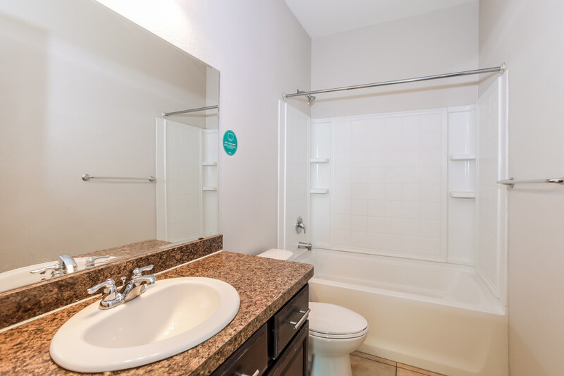2,210/Mo, 1100 Colchester Ct Fort Worth, TX 76134 Bathroom View
