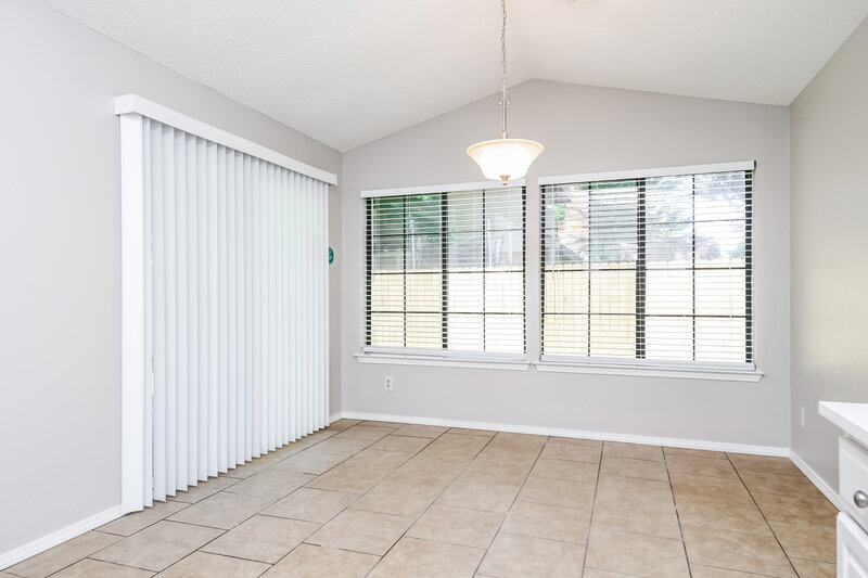 2,215/Mo, 4319 Hemingway Dr Grand Prairie, TX 75052 Dining Room View