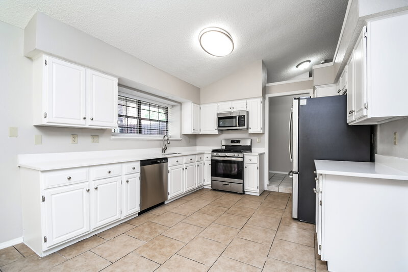 2,215/Mo, 4319 Hemingway Dr Grand Prairie, TX 75052 Kitchen View